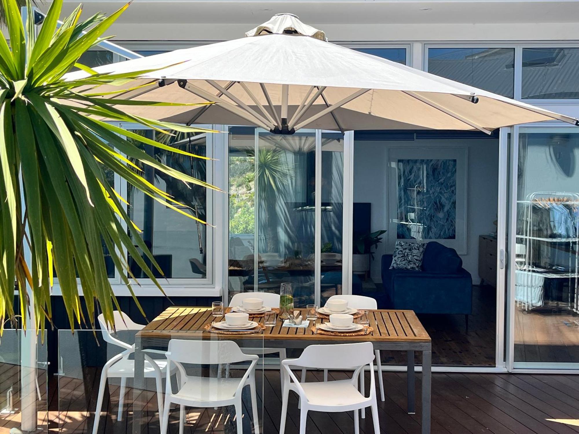 The Lighthouse - Free Breakfast And Stunning Views Acomodação com café da manhã Christchurch Exterior foto